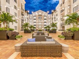 מלון צילום: Stylish Modern Apartments at Gables Grand Plaza in Miami