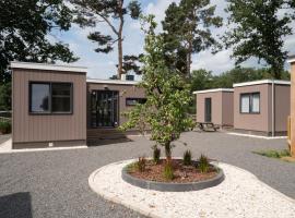 Hotel kuvat: Recreatiepark Maas en Bos