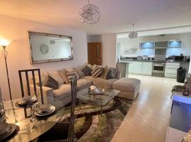 Hotel Foto: Stylish 2 Bed/Bath Apartment