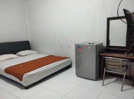 Hotel fotografie: SPOT ON 92890 Losmen Bahalap Syariah Marabahan