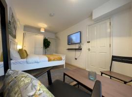 호텔 사진: Pass the Keys Cosy Studio Flat Close To Bexleyheath Centre