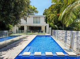 Hotel Photo: Vaucluse Palms - Hosted by L'Abode