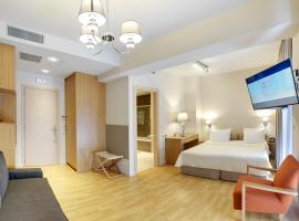 รูปภาพของโรงแรม: Phidias Piraeus Hotel