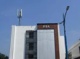 Pia Hotel, hotel em Cirebon