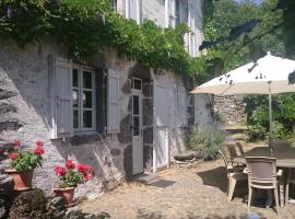 صور الفندق: Gîte Le Monteil, 5 pièces, 8 personnes - FR-1-742-309