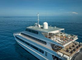 Gambaran Hotel: Four Seasons Explorer Palau - Cruising Resort