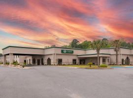 Cottonwood Suites Savannah Hotel & Conference Center, hotel in Savannah