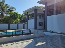 Casa De Luxe, hotel in Ballito