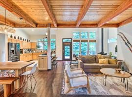 Mountain-Modern Unit Golf, Hike, Ski and More!, Hotel in Bend