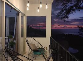 รูปภาพของโรงแรม: Departamento andree encanto mismaloya