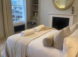 Luxury Georgian Apartment - 5 Minute Walk to Spa, hôtel à Bath