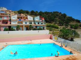 Hotel Photo: Colorful apartment with balcony or terrace 500m from the sea