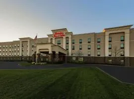 Hampton Inn & Suites Wheeling - The Highlands, hotel di Triadelphia