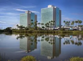 DoubleTree by Hilton at the Entrance to Universal Orlando