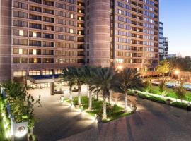 DoubleTree by Hilton Hotel & Suites Houston by the Galleria, hotel in Houston