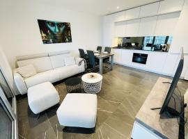 Hotel Foto: Luxury 1bedroom with Parking In Center&Large Terrace -CD3