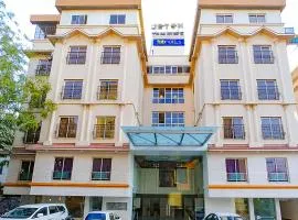 Hotel Summit