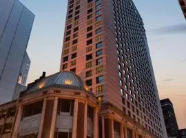 Hilton Chicago Magnificent Mile Suites