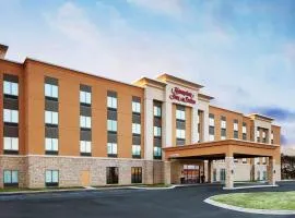 Hampton Inn & Suites Chicago/Waukegan, hotel sa Waukegan