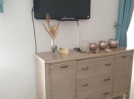Foto di Hotel: Two bedrooms appart in the heart of sousse