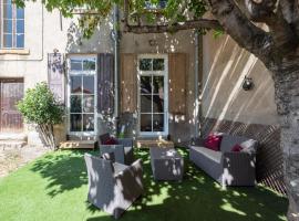 Hotel Photo: Le Jardin des Docks - Appt avec jardin