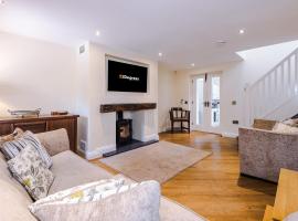 Hotel Foto: Luxurious 3-bed barn in Beeston by 53 Degrees Property, ideal for Families & Groups, Great Location - Sleeps 6