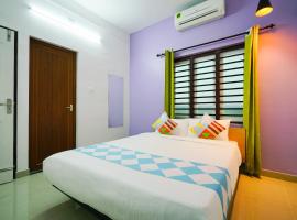 Kaippillil apart hotel, hotel in Ernakulam