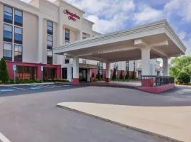 Hampton Inn Hendersonville, hotel di Hendersonville