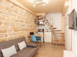 Hotel Photo: Le petit Verlet cosy 2 pers métro Place Guichard