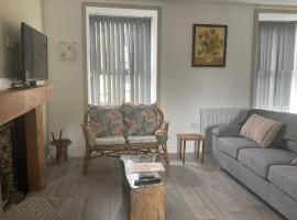 Kilaturley house apartment, hotel in Swinford