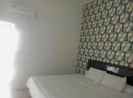 Penginapan Lamban Queens Kamar Double Bed Standar Room