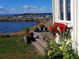 Hotel Photo: Charming beach house