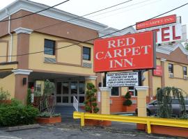 Hotel Photo: Red Carpet Inn Elmwood