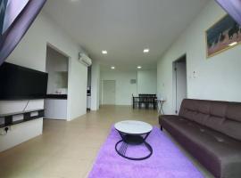 A picture of the hotel: Bunny Homestay 407 Roxy Apartment Kuching