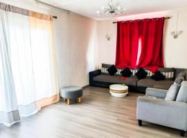 호텔 사진: Residential House 3 Bedroom, 1 Bathroom Entire unit in Beau Bassin