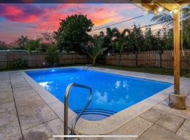 ホテル写真: Beach Vacation Home 4 BR w/ Pool near West Palm Beach