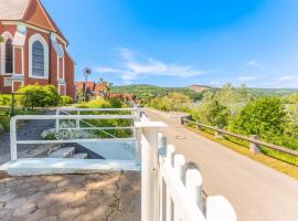 Foto di Hotel: Ferienwohnung Mit Landblick