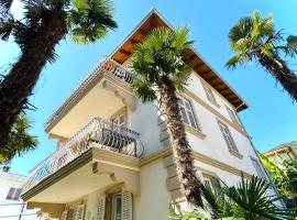 A picture of the hotel: VILLA GIANNI - lux. apt. ROMA -5*