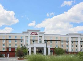 Hampton Inn & Suites Poughkeepsie, hotel a Spackenkill