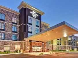 Homewood Suites By Hilton Poughkeepsie, hotel v mestu Poughkeepsie