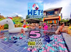 호텔 사진: WET! a Pool Party Hostel by Wild & Wandering