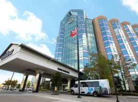 Hilton Suites Toronto-Markham Conference Centre & Spa, hotel in Markham