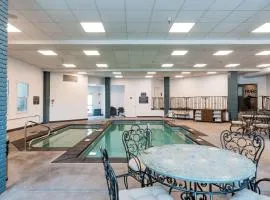Hotel NoBo Cascade, Tapestry Collection by Hilton
