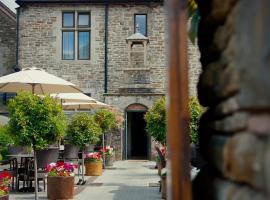 Lanelay Hall Hotel & Spa, Hotel in Hensol