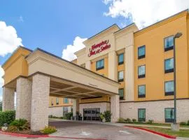 Hampton Inn & Suites Bastrop, מלון בבסטרופ