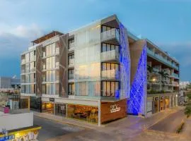 The Fives Downtown Hotel & Residences, Curio Collection by Hilton