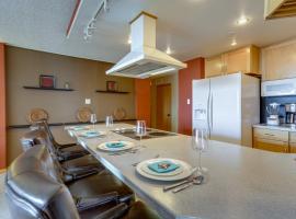 酒店照片: Downtown Denver Condo with Balcony and Mountain Views