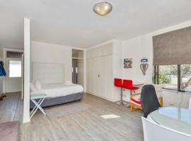 Hotel foto: Cozy and Modern Studio in Newlands