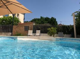 Фотография гостиницы: Notre Vie Là, villa 3 chambres, piscine, climatisation, vue sur les Albères