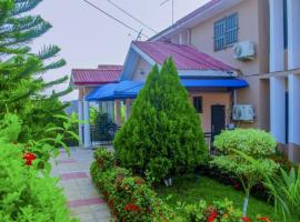 Kiverly Hotel, hotelli kohteessa Atasomanso